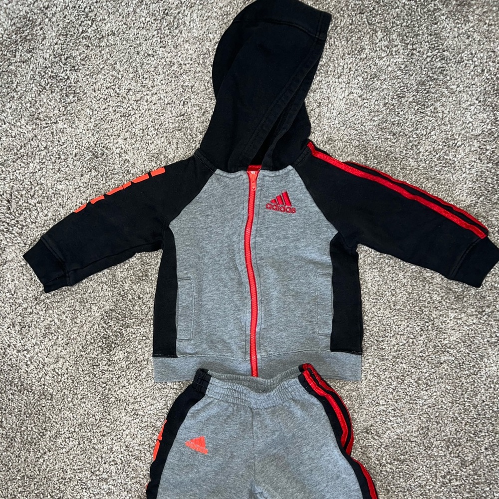 Like new 18m boy Adidas set